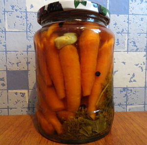 Посуда для консервированной моркови