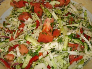 Капустный салат по домашнему