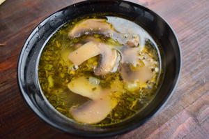 Очень простой рецепт супа с белыми грибами