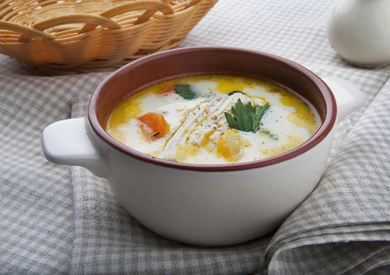 Как подавать сырный суп