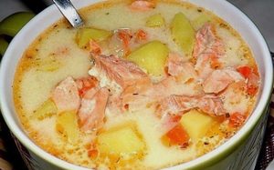 Сырный суп из копченой колбасы простой рецепт