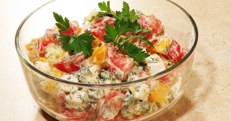 Особенности приготовления салатов с сыром
