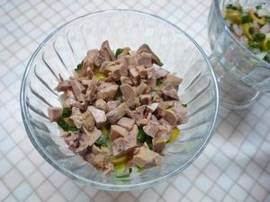 Как приготовить салат из печени трески