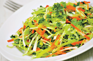Салат из зелёной редьки рецепт