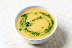 Диетическое блюдо суп пюре из цветной капусты