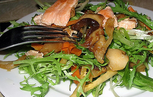 Грибной салат с семгой 