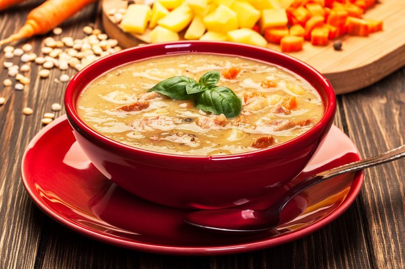 Рецепт горохового супа с копчеными ребрышками